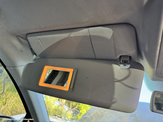 2012 Volkswagen Touareg Sunvisor