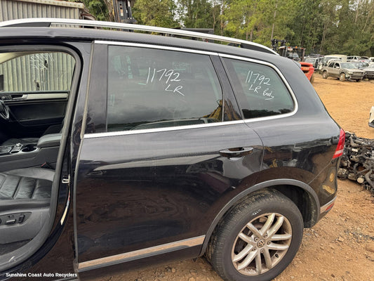 2016 Volkswagen Touareg Left Rear Side Glass