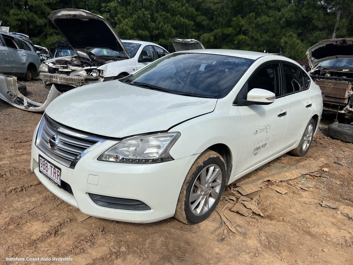 2013 Nissan Pulsar Left Guard