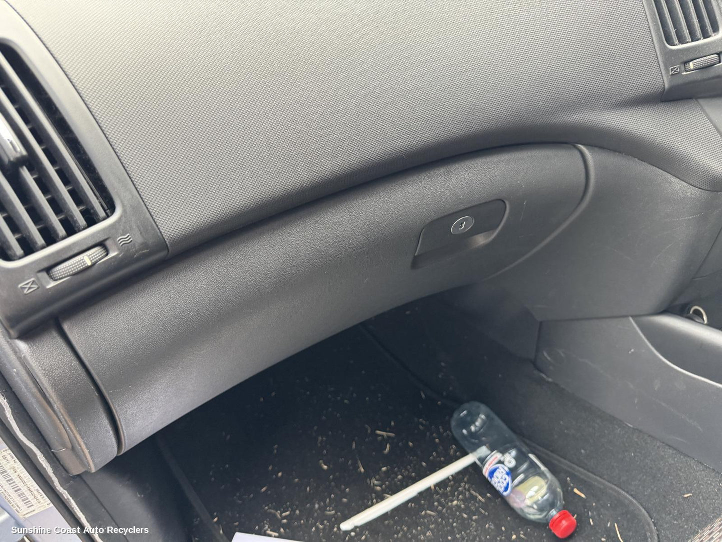 2011 Hyundai I30 Glove Box
