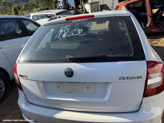 2011 Skoda Octavia Wiper Arm