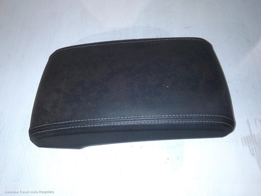 2016 Holden Trailblazer Console