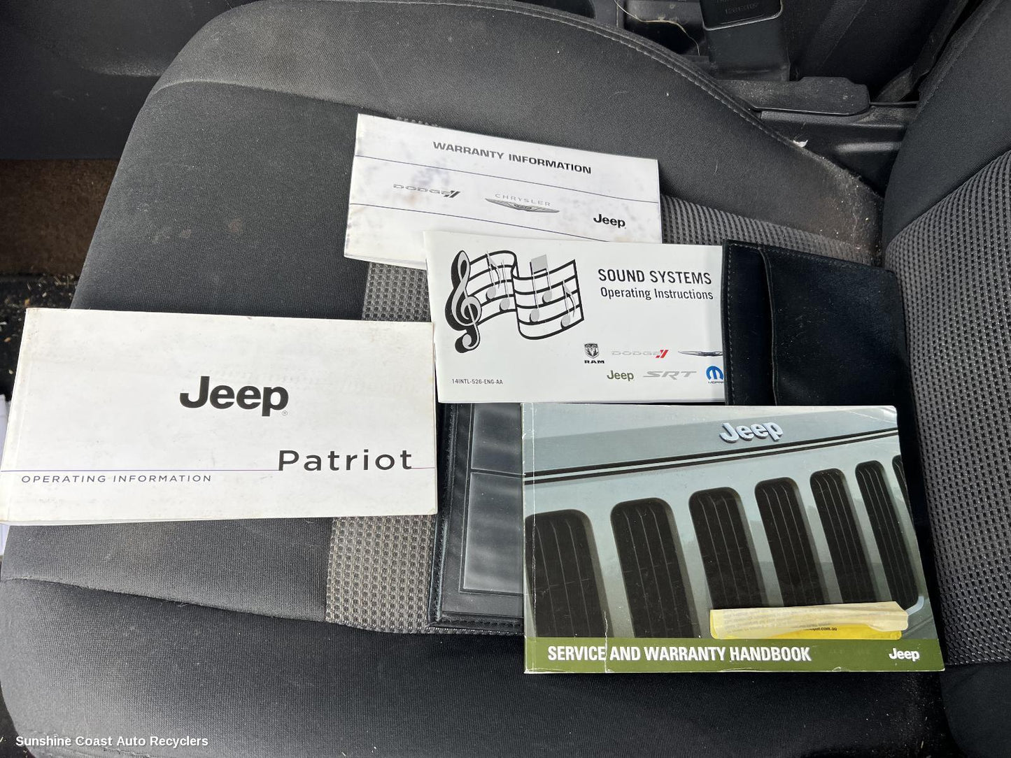 2013 Jeep Patriot Owners Handbook