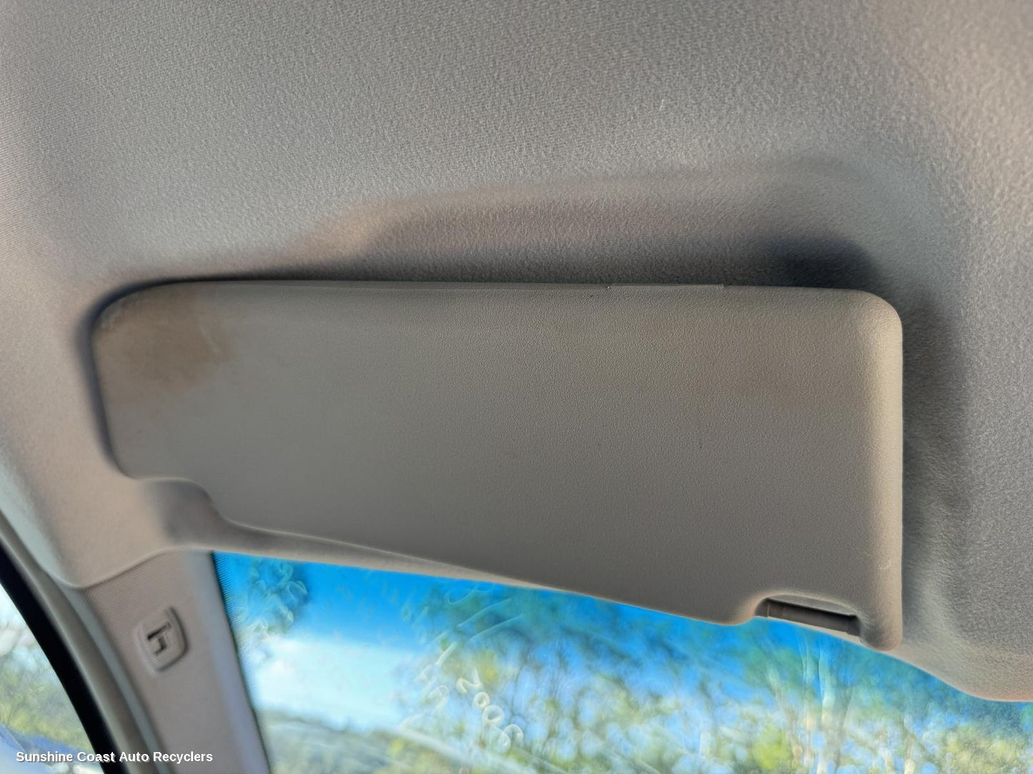 2005 Holden Astra Sunvisor