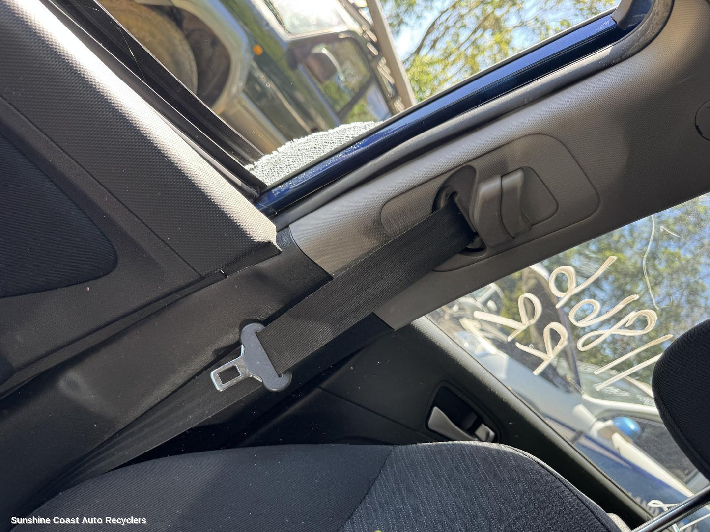 2015 Hyundai Accent Seatbelt Stalk