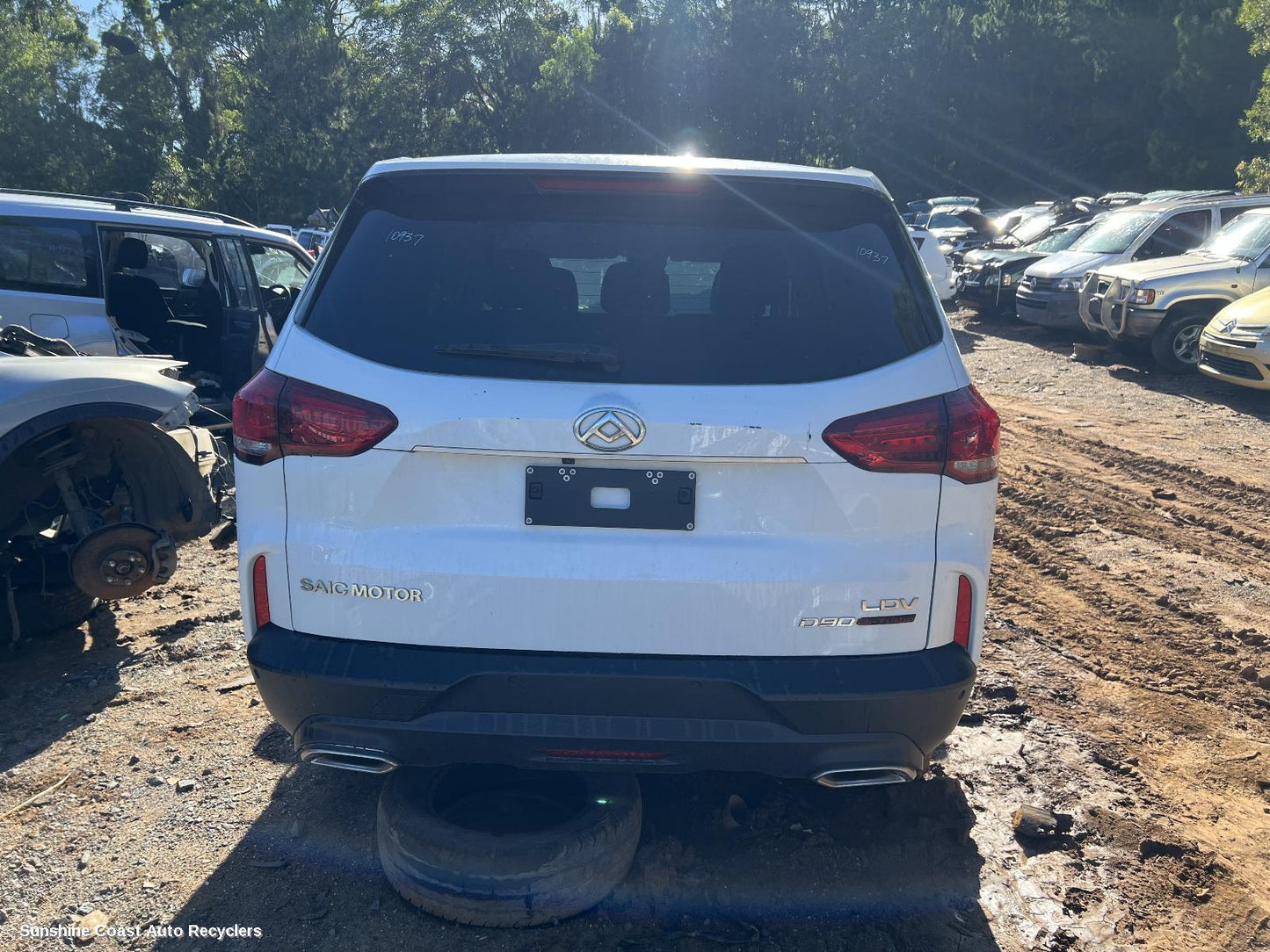 2021 Ldv D90 Rear Garnish