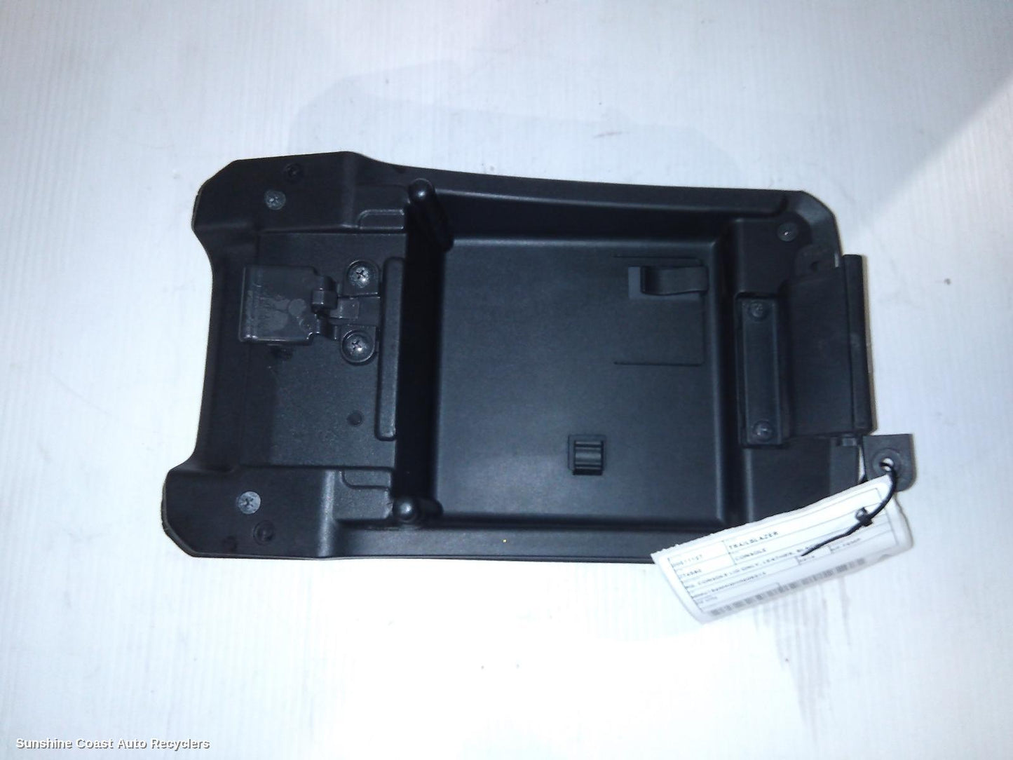 2016 Holden Trailblazer Console