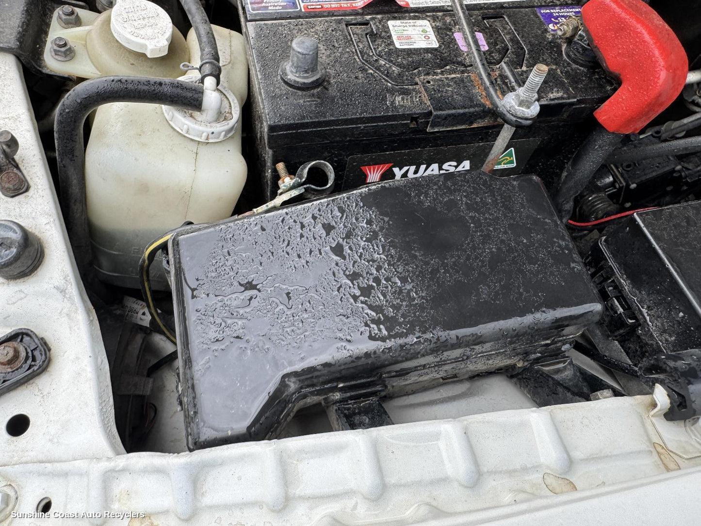 2002 Mitsubishi Pajero Fuse Box