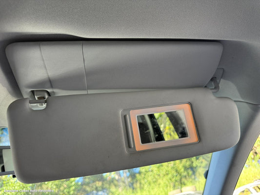 2011 Volkswagen Touareg Sunvisor