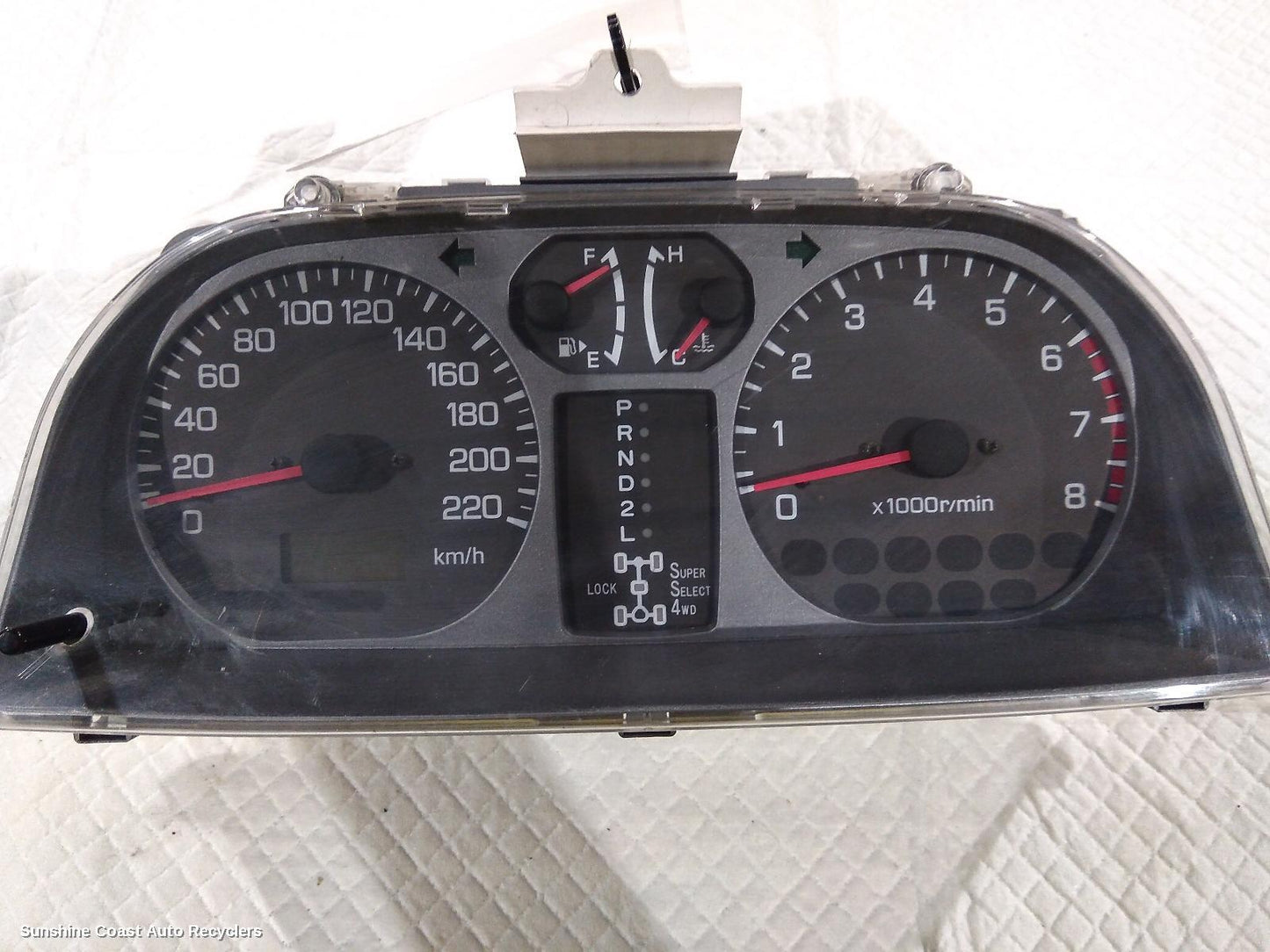 2002 Mitsubishi Pajero Instrument Cluster