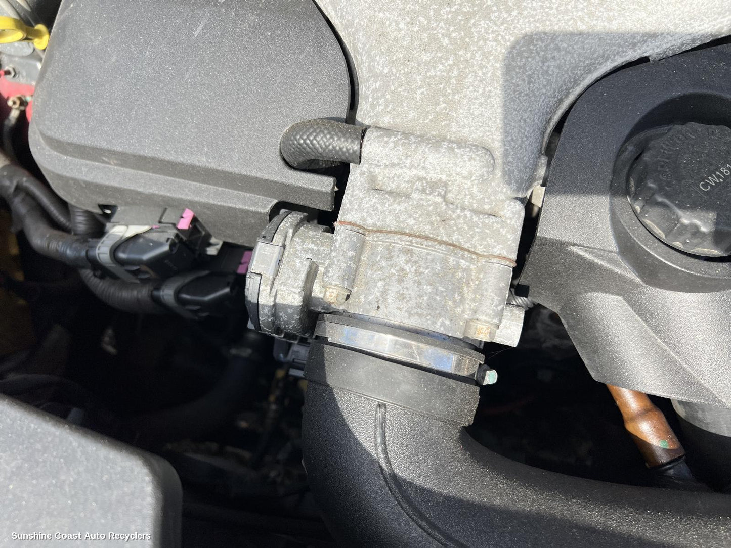 2005 Holden Commodore Throttle Body