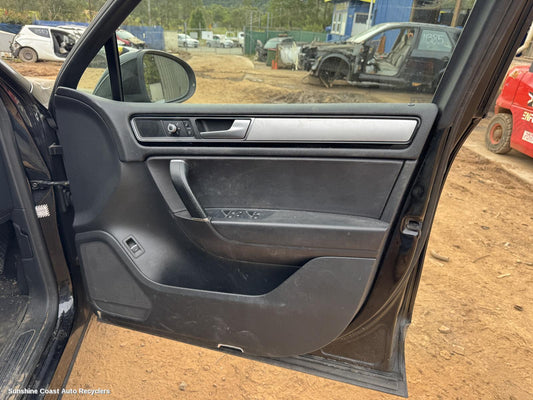 2016 Volkswagen Touareg Door Handle