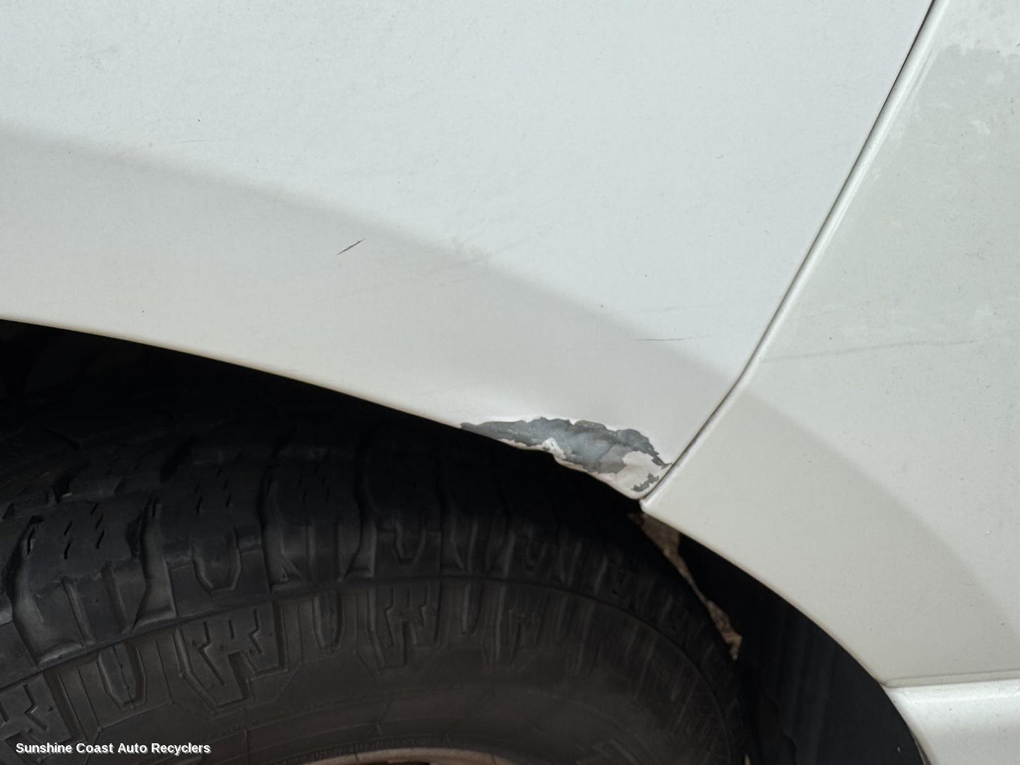 2009 Nissan Navara Right Guard