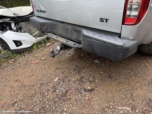 2013 Nissan Navara Towbar