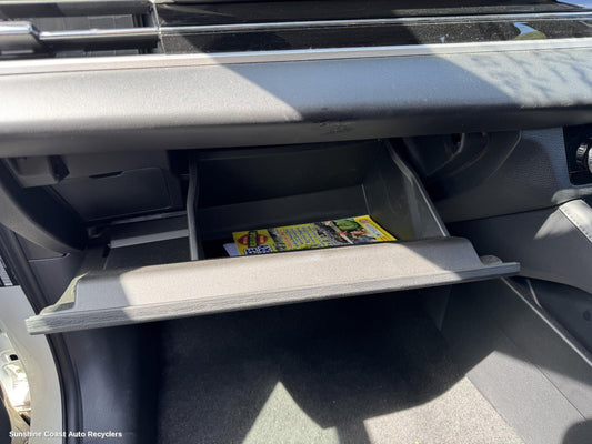 2024 Mitsubishi Outlander Glove Box