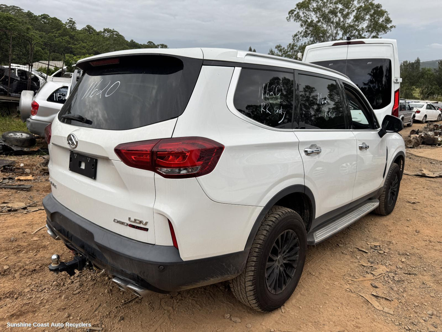 2022 Ldv D90 Left Front Strut