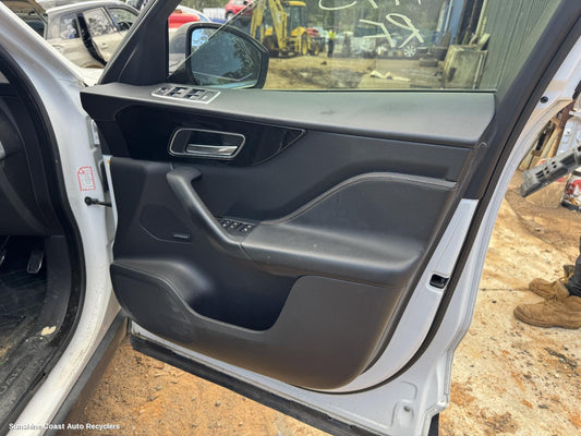 2016 Jaguar F Pace Door Handle