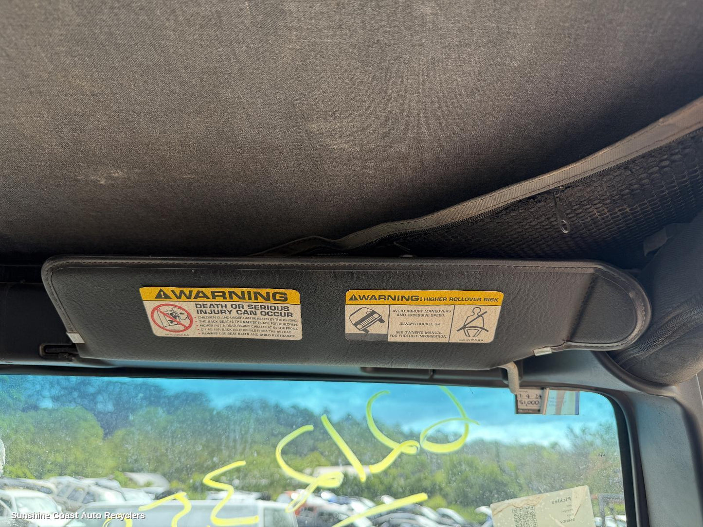 2003 Jeep Wrangler Sunvisor