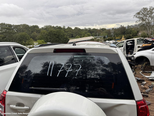 2014 Suzuki Vitara Wiper Arm