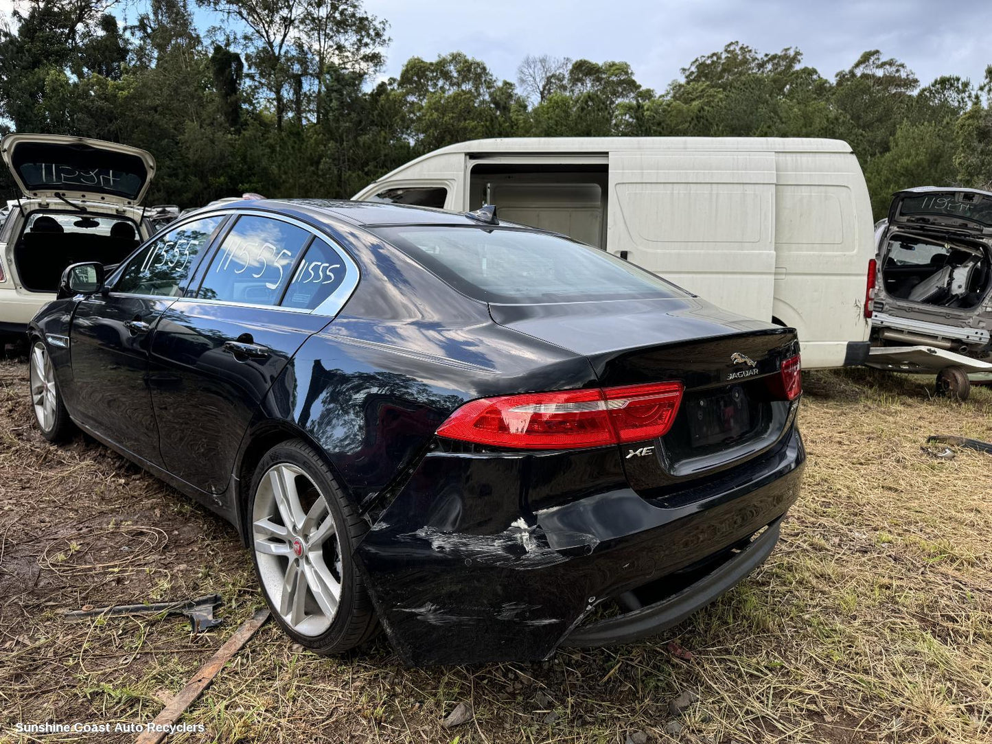 2015 Jaguar Xe Console