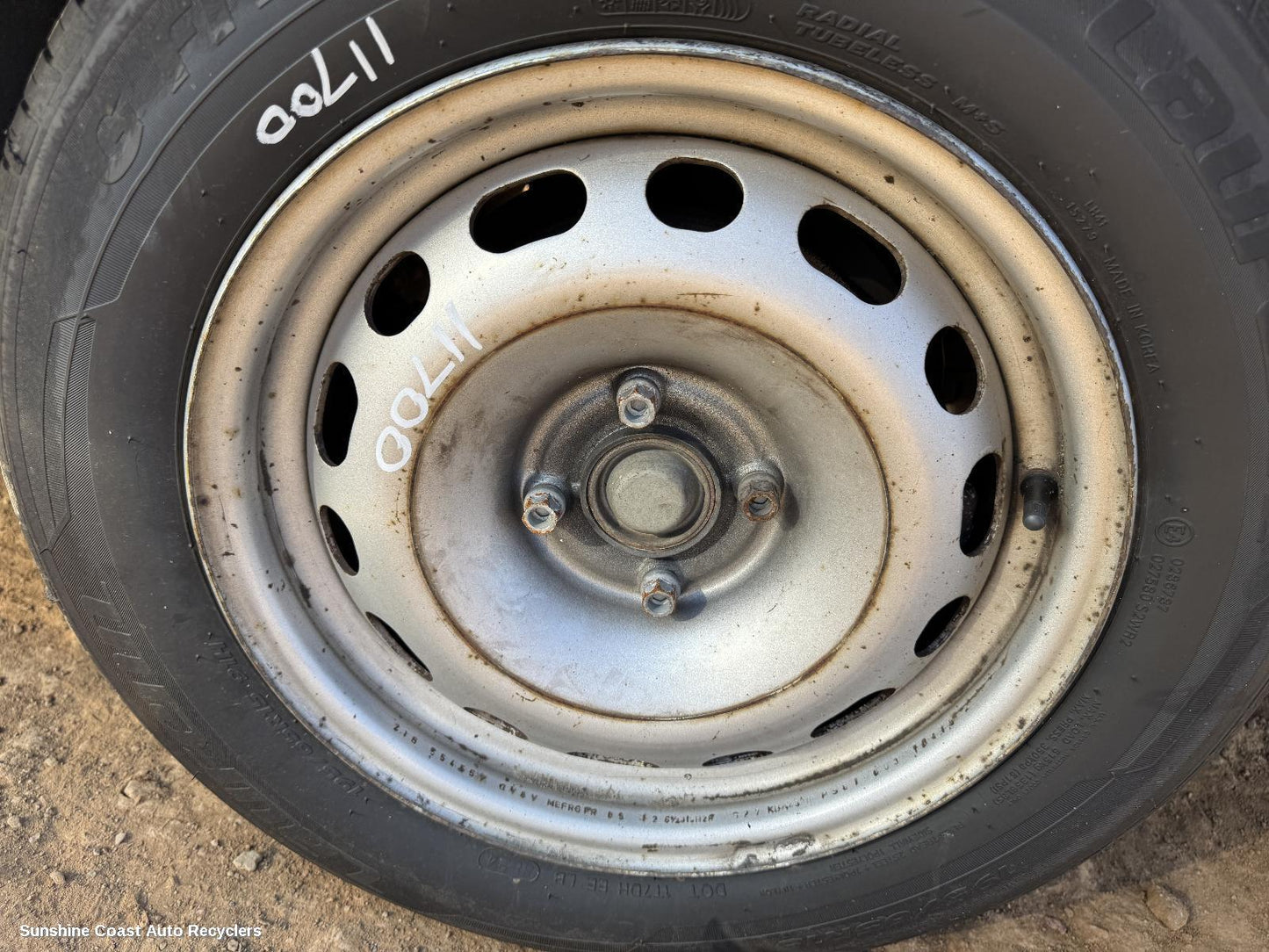 2013 Peugeot Partner Left Rear Hub Assembly