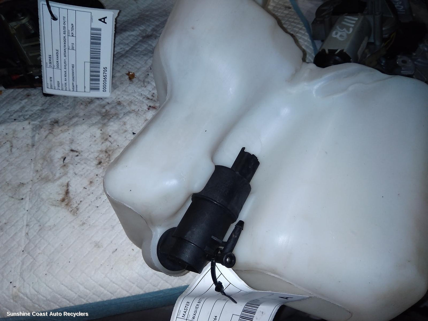 2012 Renault Master Washer Bottle