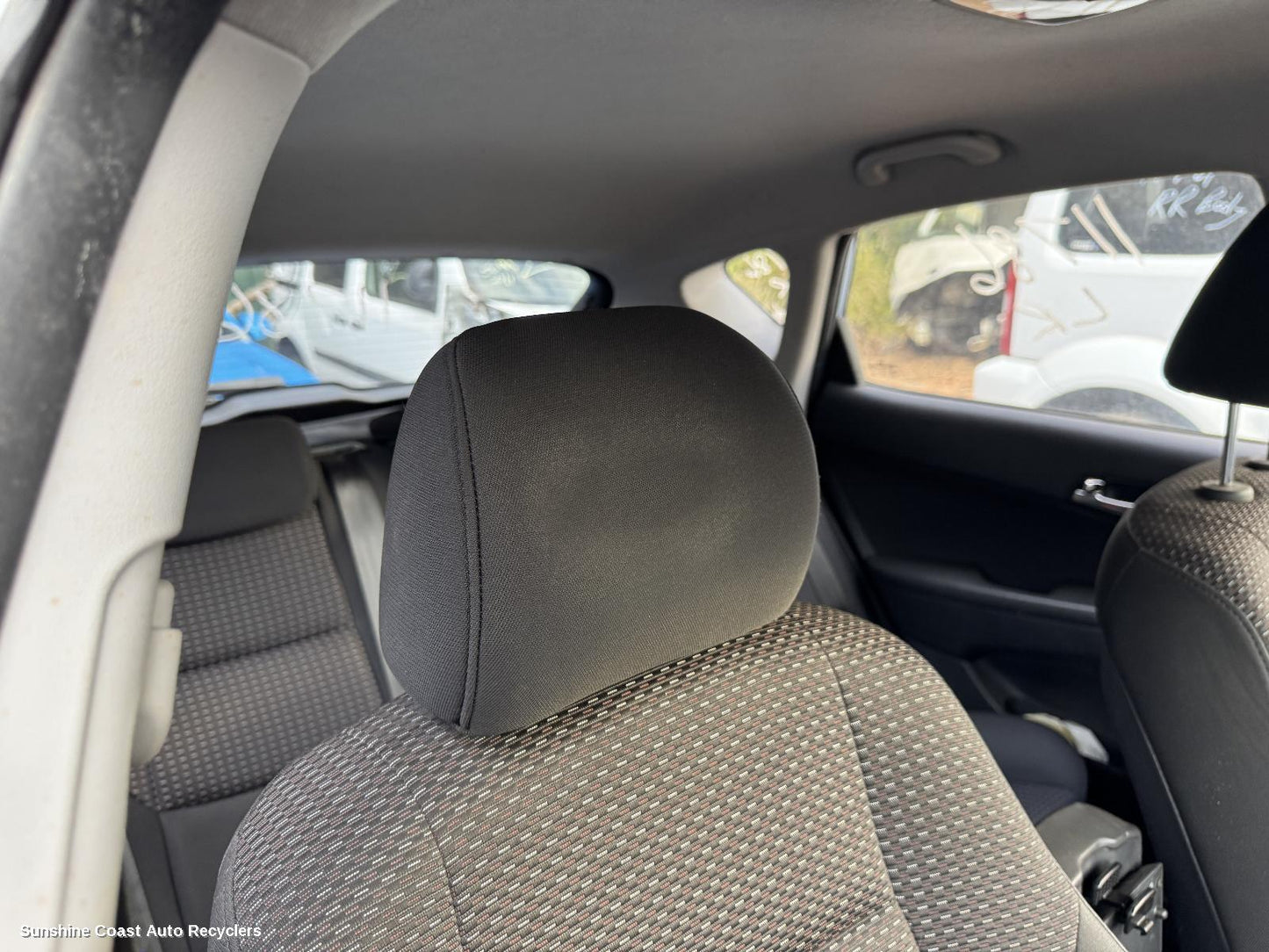 2011 Hyundai I30 Headrest