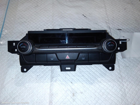 2021 Mazda Cx30 Heater Ac Controls