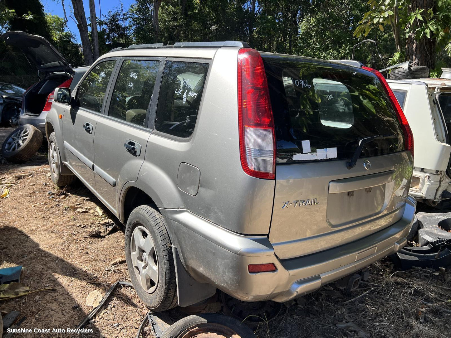 2003 Nissan Xtrail Manifold