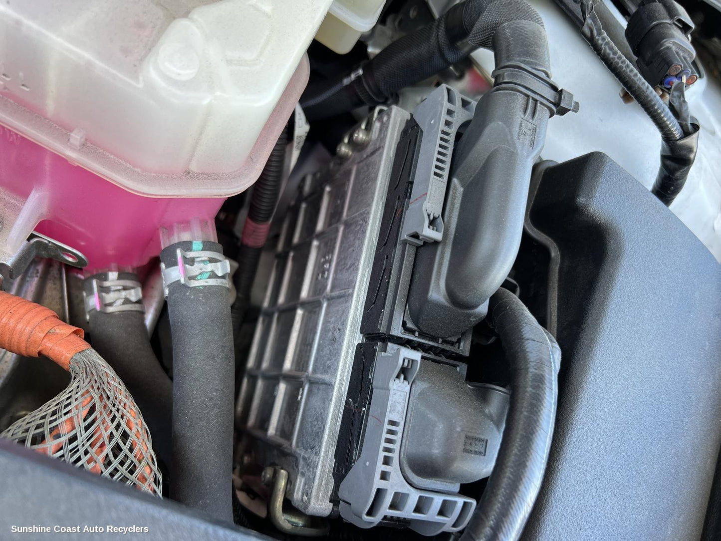 2018 Lexus Ct200h Overflow Bottle