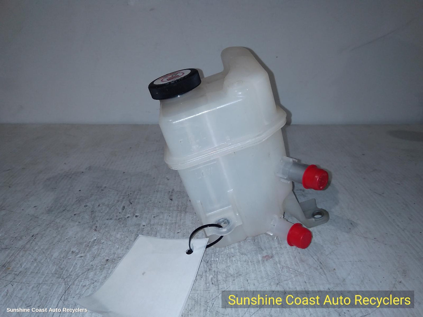 2018 Lexus Ct200h Overflow Bottle