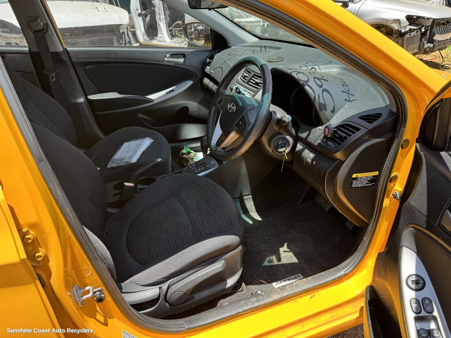 2015 Hyundai Accent Front Seat