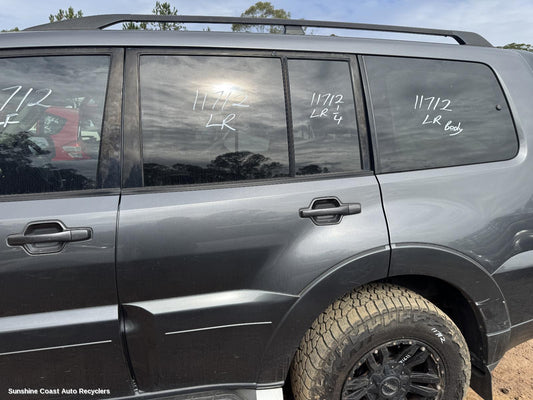 2014 Mitsubishi Pajero Left Rear Door Window