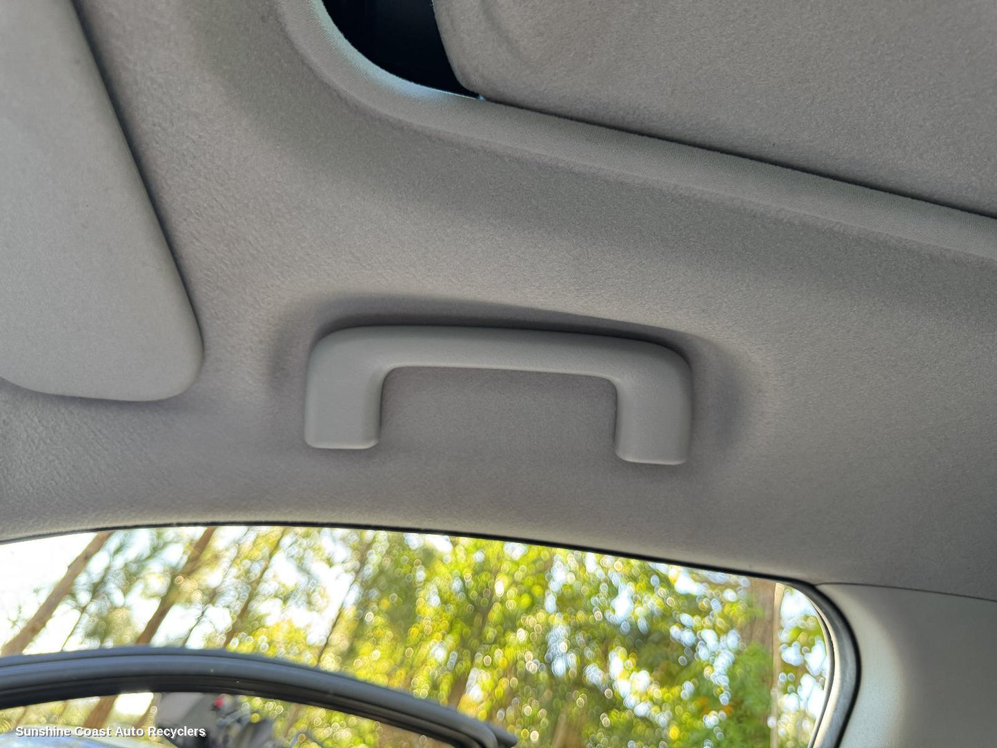 2010 Mitsubishi Outlander Grab Handle