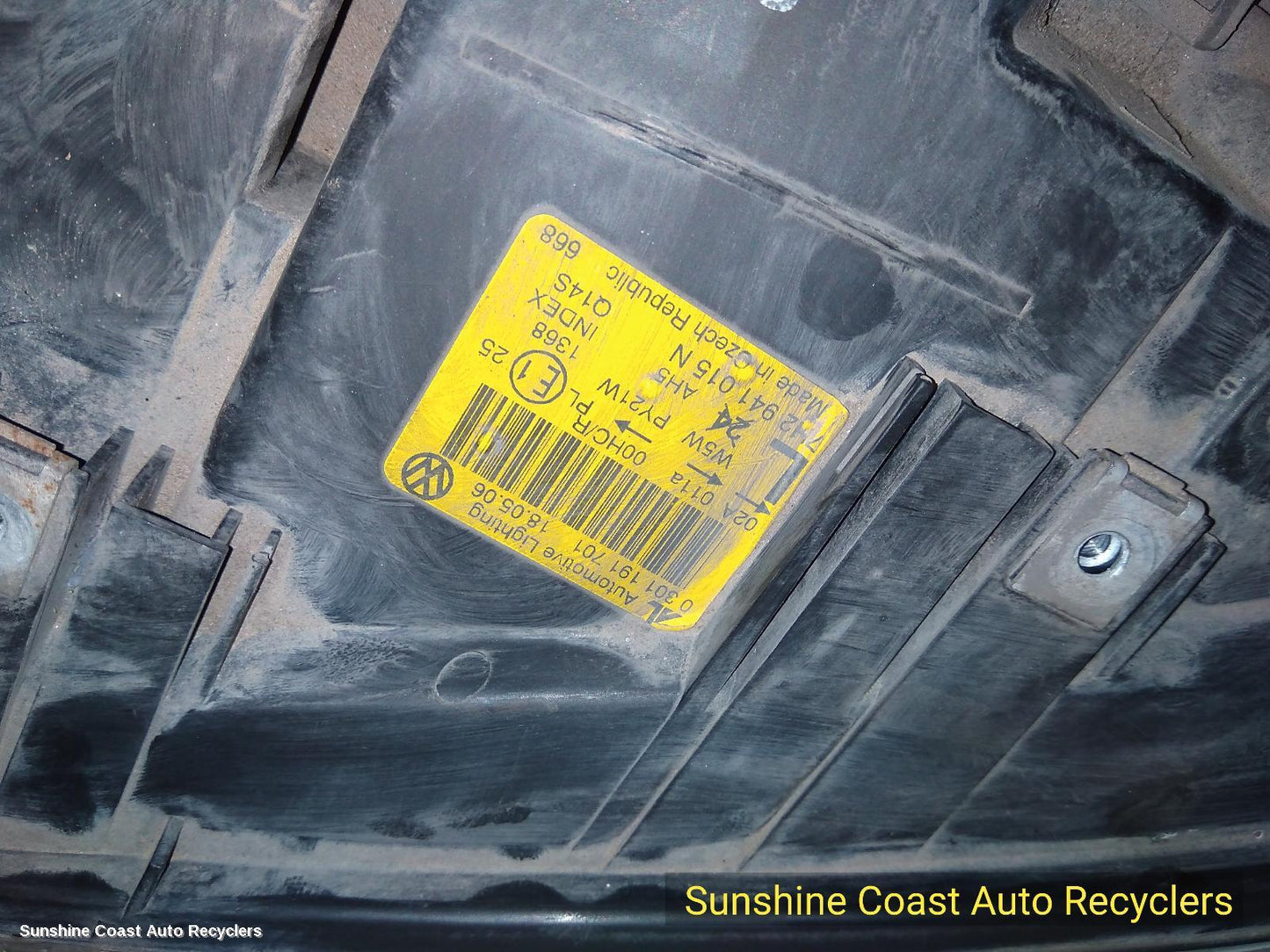 2006 Volkswagen Transporter Left Headlamp