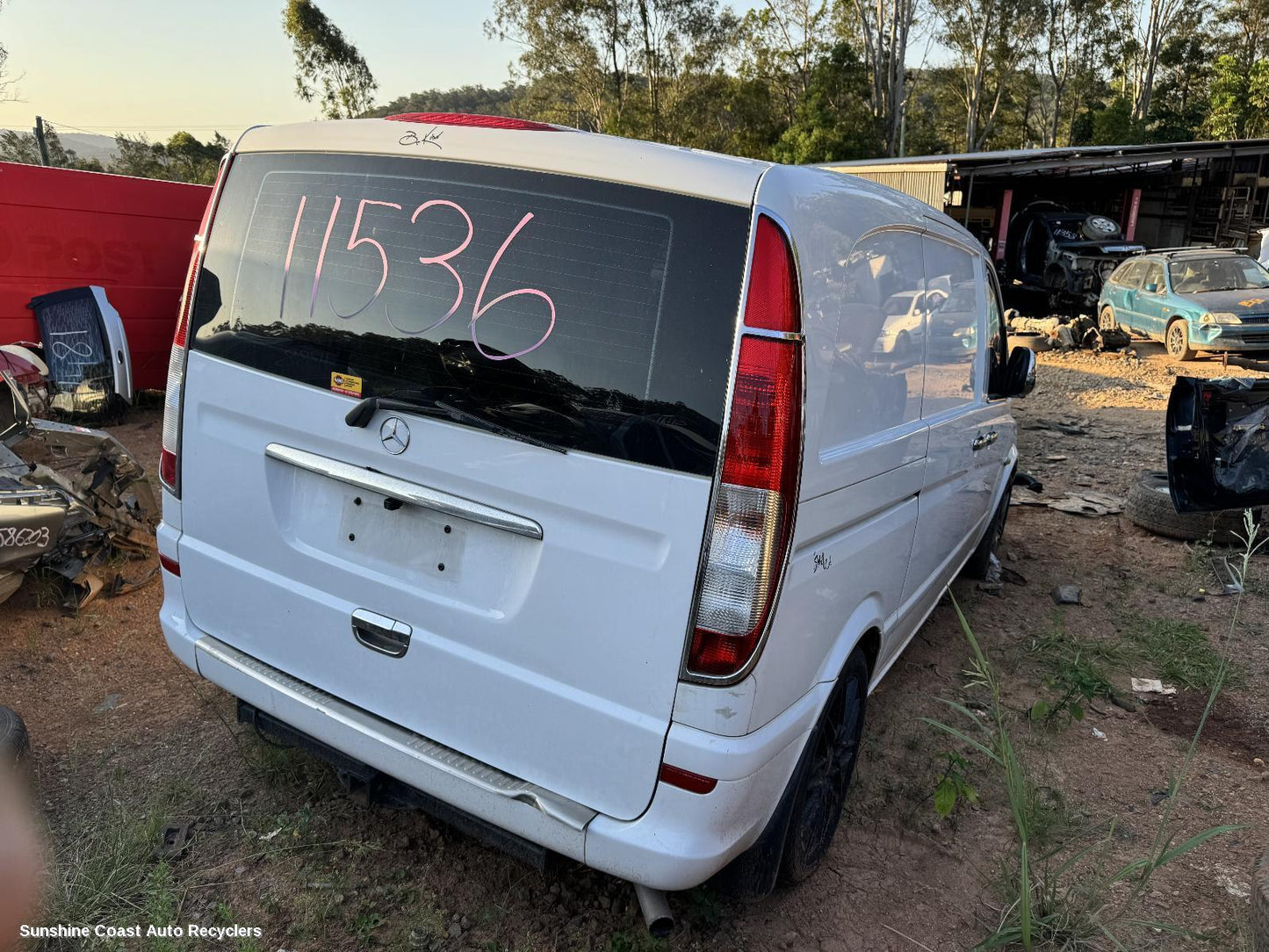 2008 Mercedes Vito Fuel Door Filler