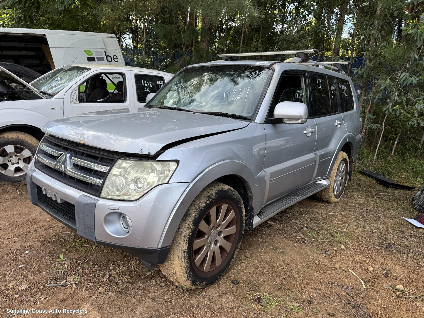 2007 Mitsubishi Pajero Right Front Door