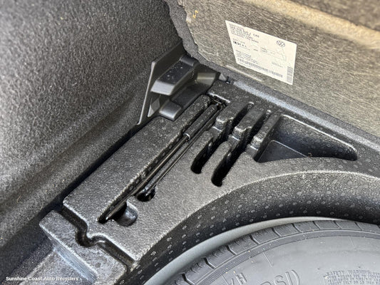 2022 Volkswagen Tiguan Jack Tool Kit