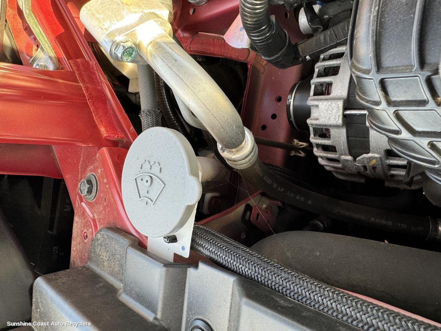 2021 Mitsubishi Outlander Washer Bottle