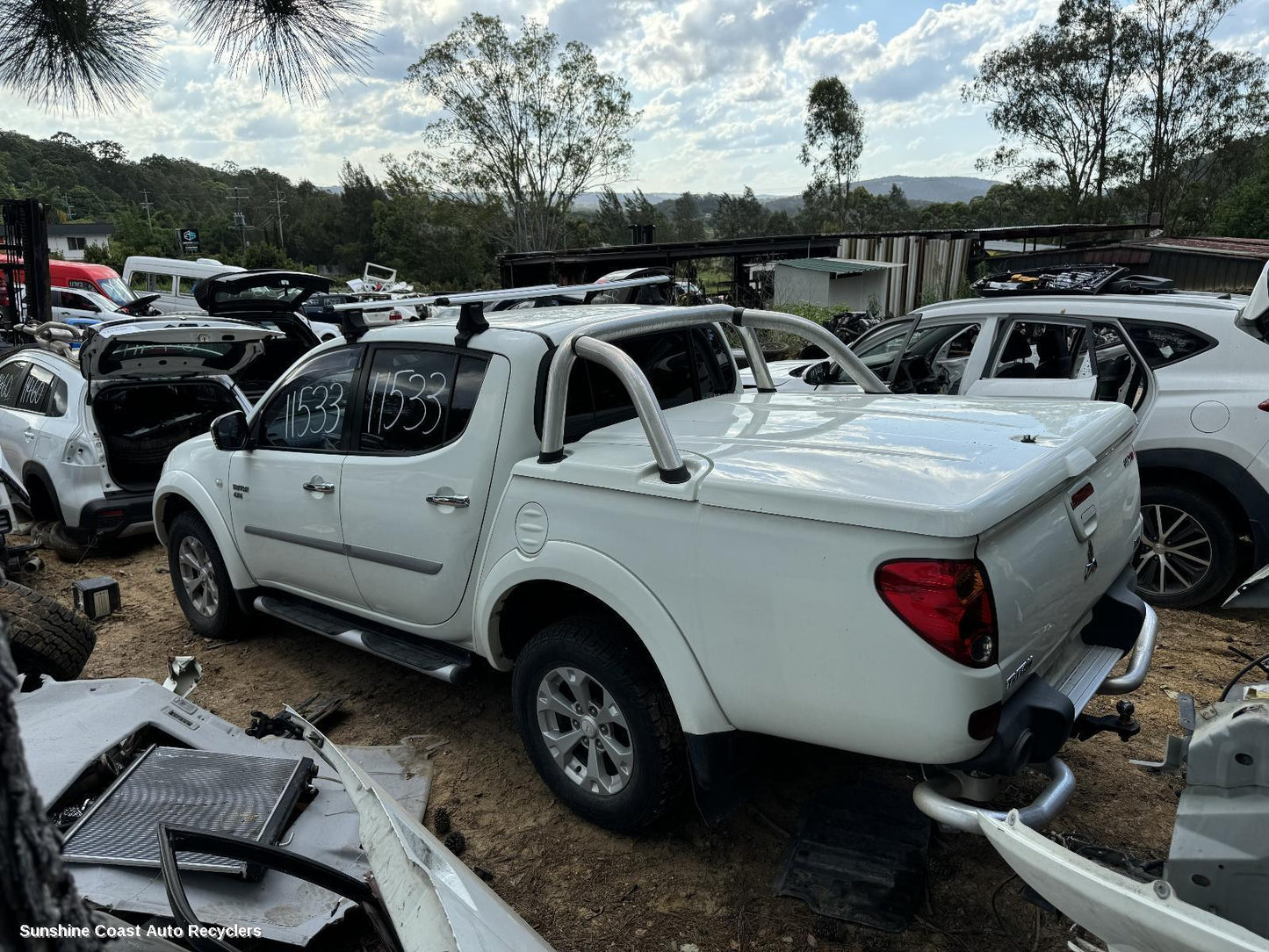 2010 Mitsubishi Triton Tonneau Cover