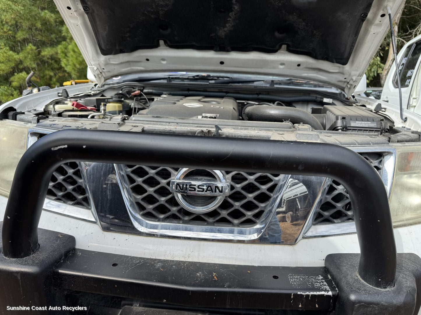 2010 Nissan Navara Grille