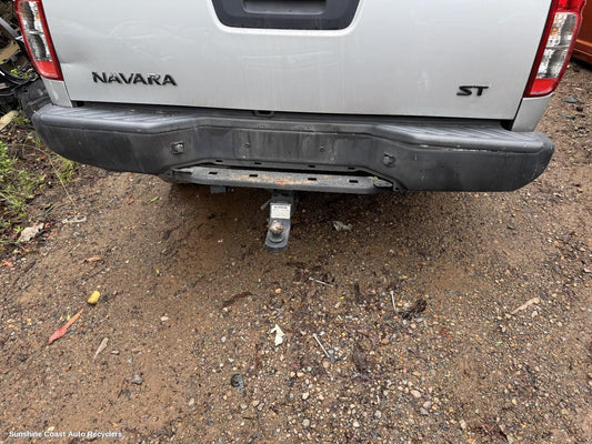 2013 Nissan Navara Towbar