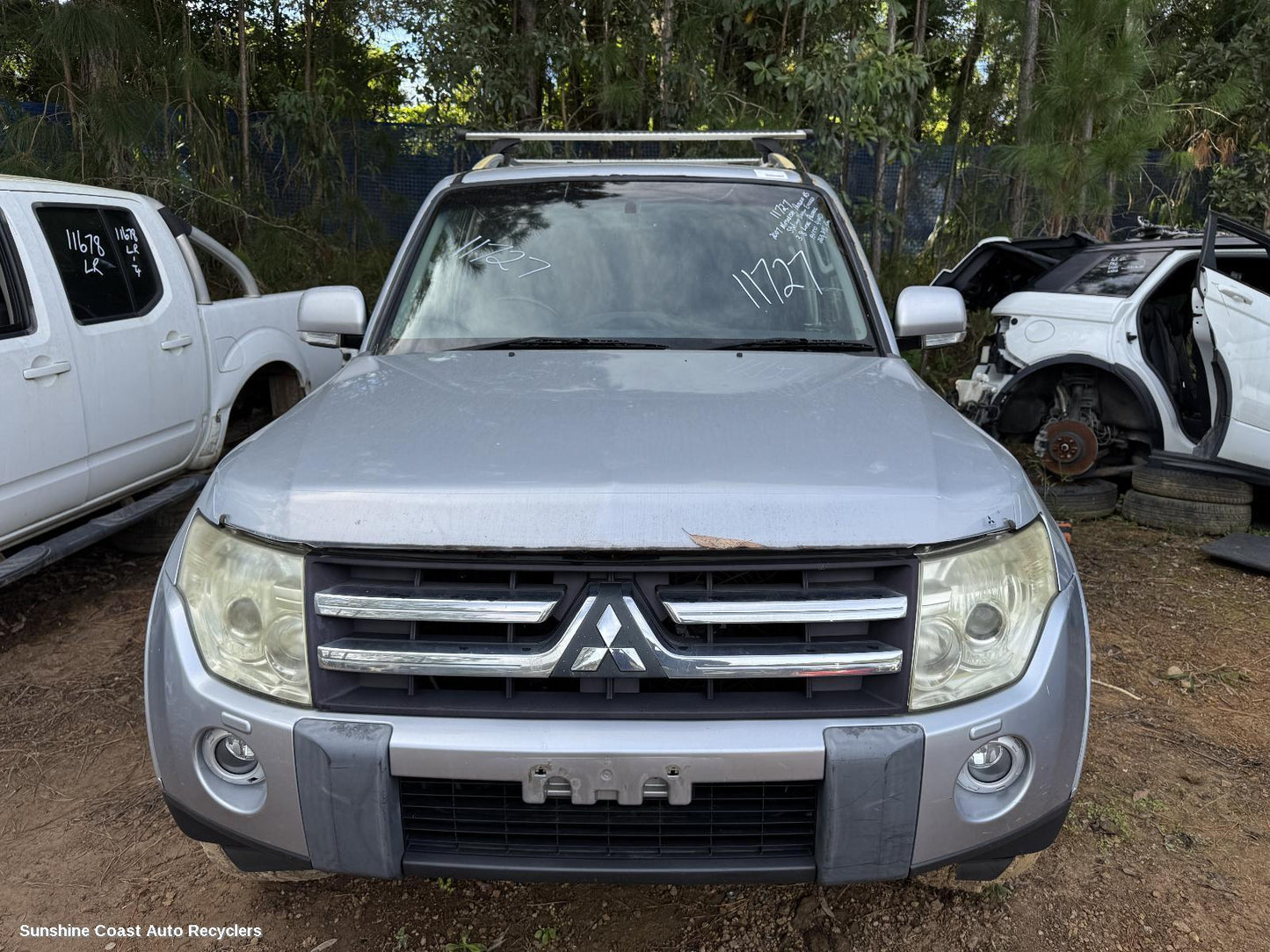 2007 Mitsubishi Pajero Right Front Door