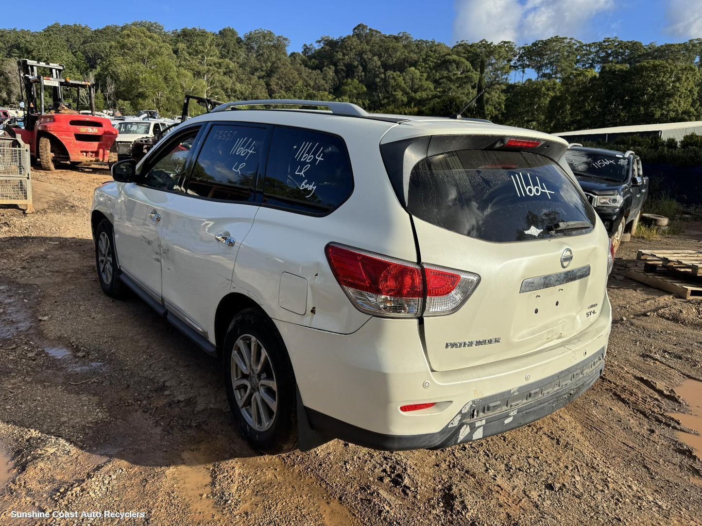2016 Nissan Pathfinder Wheel Mag