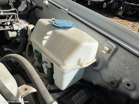 2011 Suzuki Jimny Washer Bottle