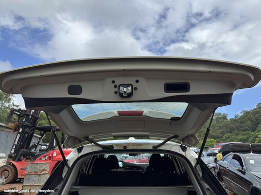 2022 Nissan Xtrail Hatch Strut