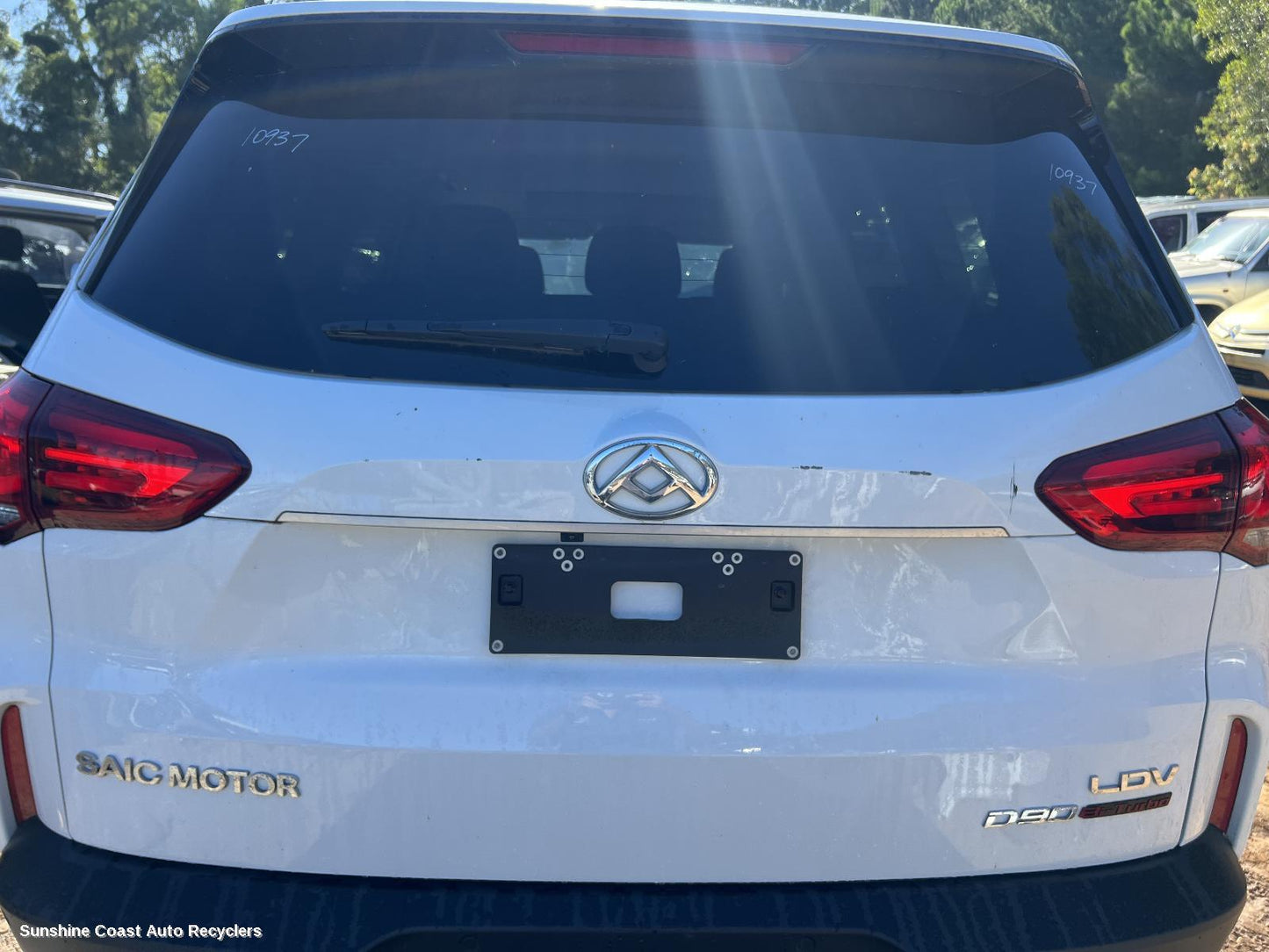 2021 Ldv D90 Rear Garnish