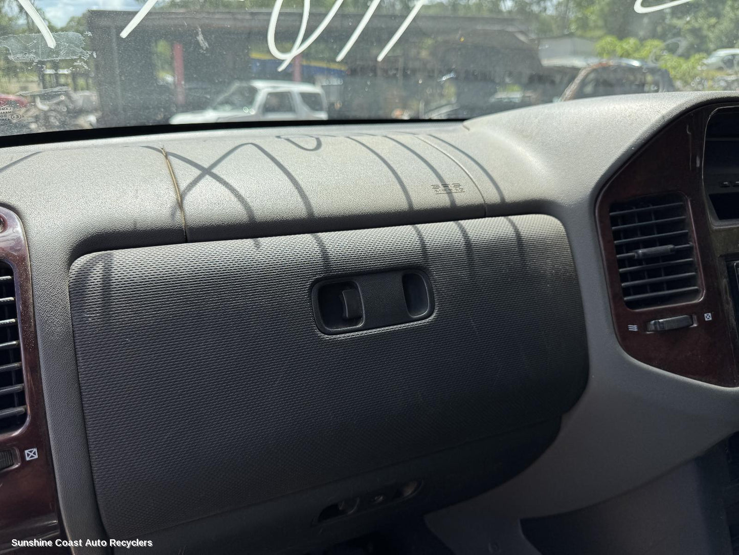 2006 Mitsubishi Pajero Glove Box