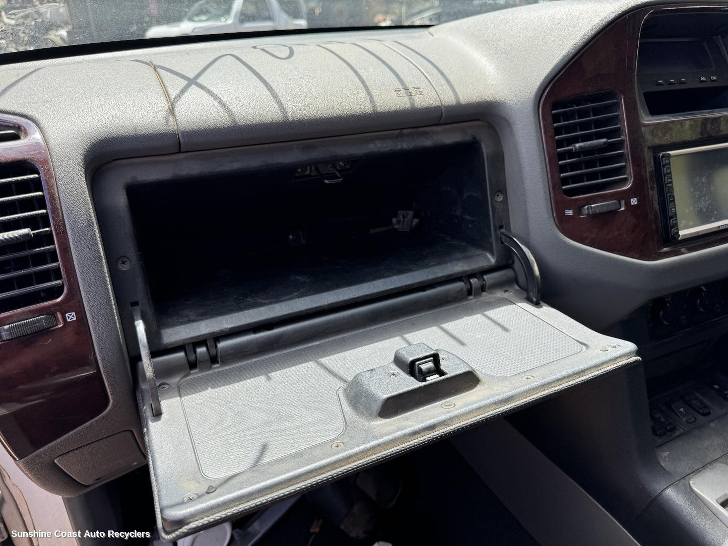 2006 Mitsubishi Pajero Glove Box