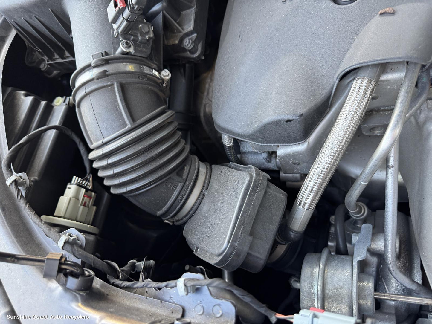 2018 Holden Equinox Air Cleaner Duct Hos